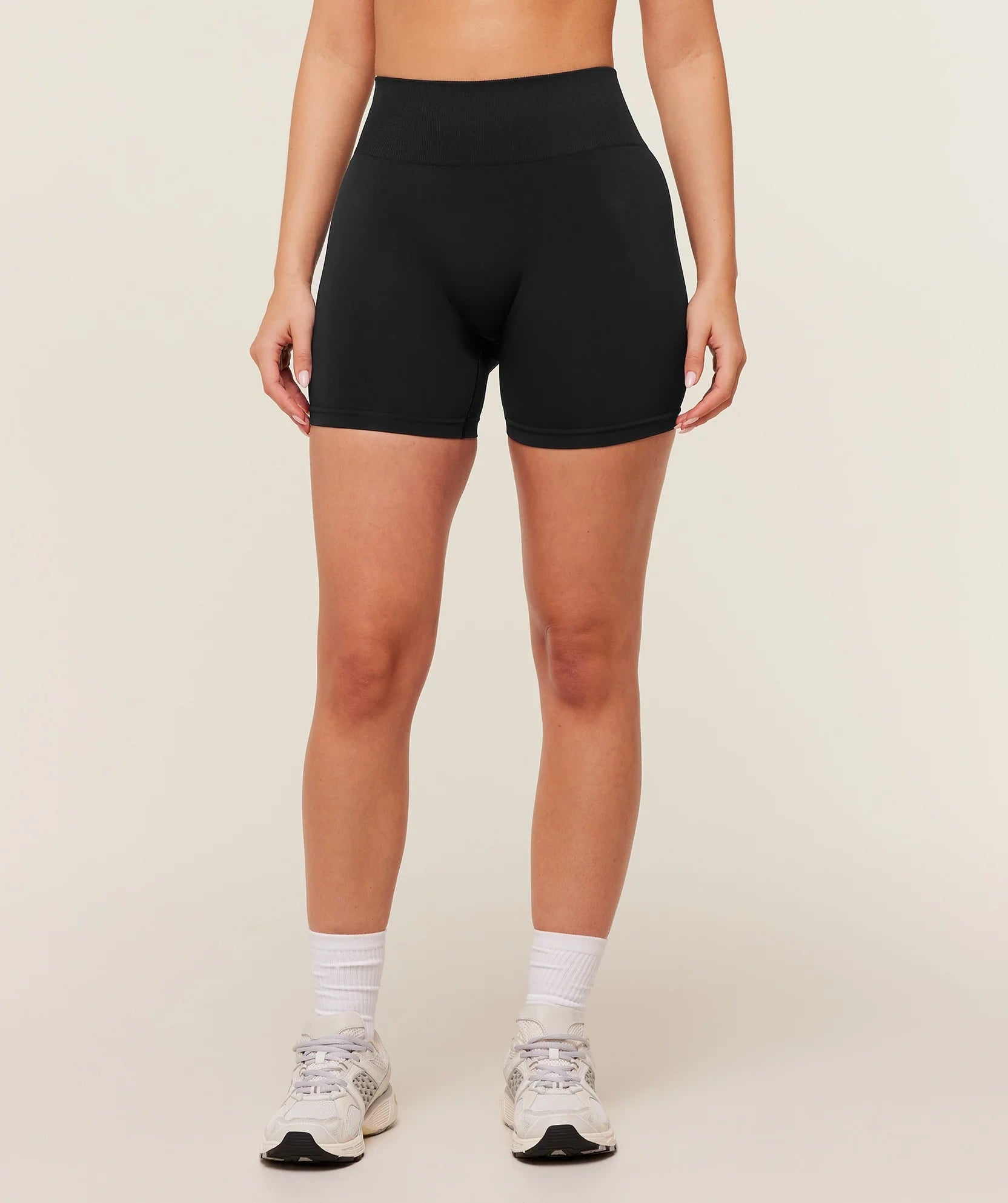 LUXARA Sculpt Seamless Shorts